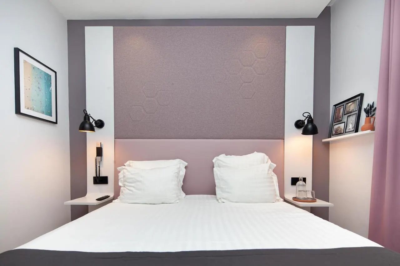 ***  Hotel Vendome Saint-Germain Париж Франция