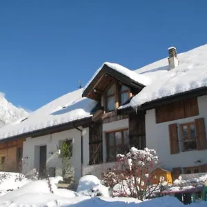 Chalet La Ferme De Noemie Mercury-Gémilly