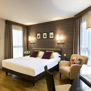 3* Aparthotel Citadines Republique